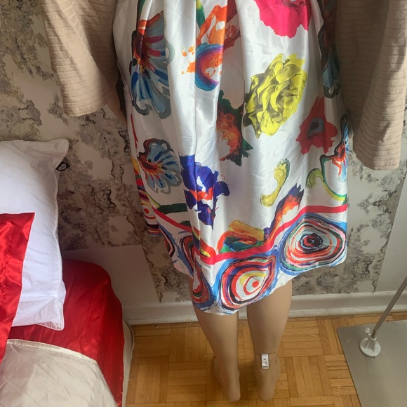 HANDMADE IN ITALY SATIN FEEL HIGH WAISTED FLORAL SKIRT - Picture 2 of 7